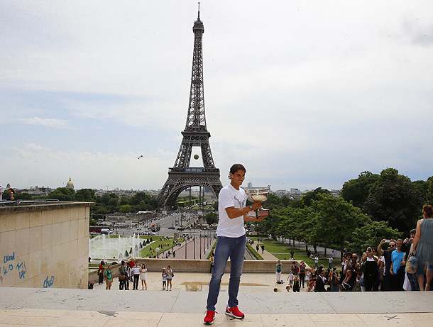 rafael-nadal-trophy-6